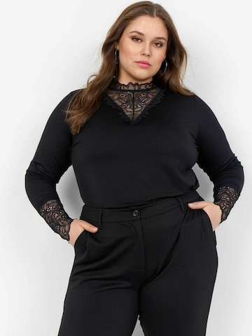 Wasabi Concept Paita 'STELLA' värissä musta: etupuoli