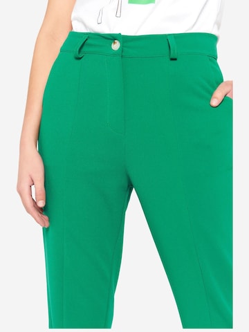 Regular Pantaloni cu dungă de la LolaLiza pe verde