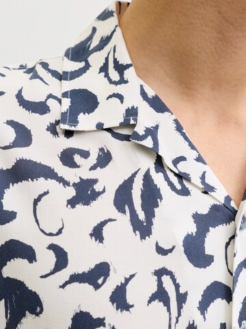 JJ Rebel Классический крой Рубашка 'JREBBLOSSOM' в Синий