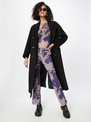 WEEKDAY Bootcut Broek 'Cecile' in Lila