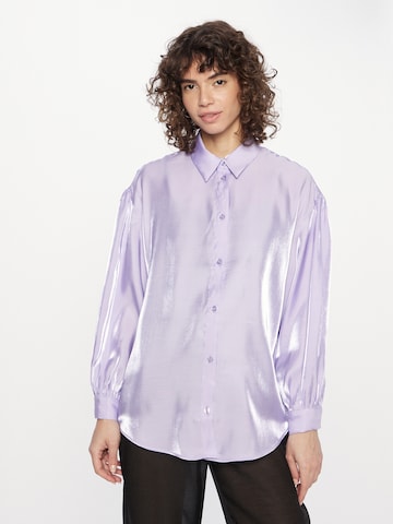 Monki Blouse in Lila: voorkant