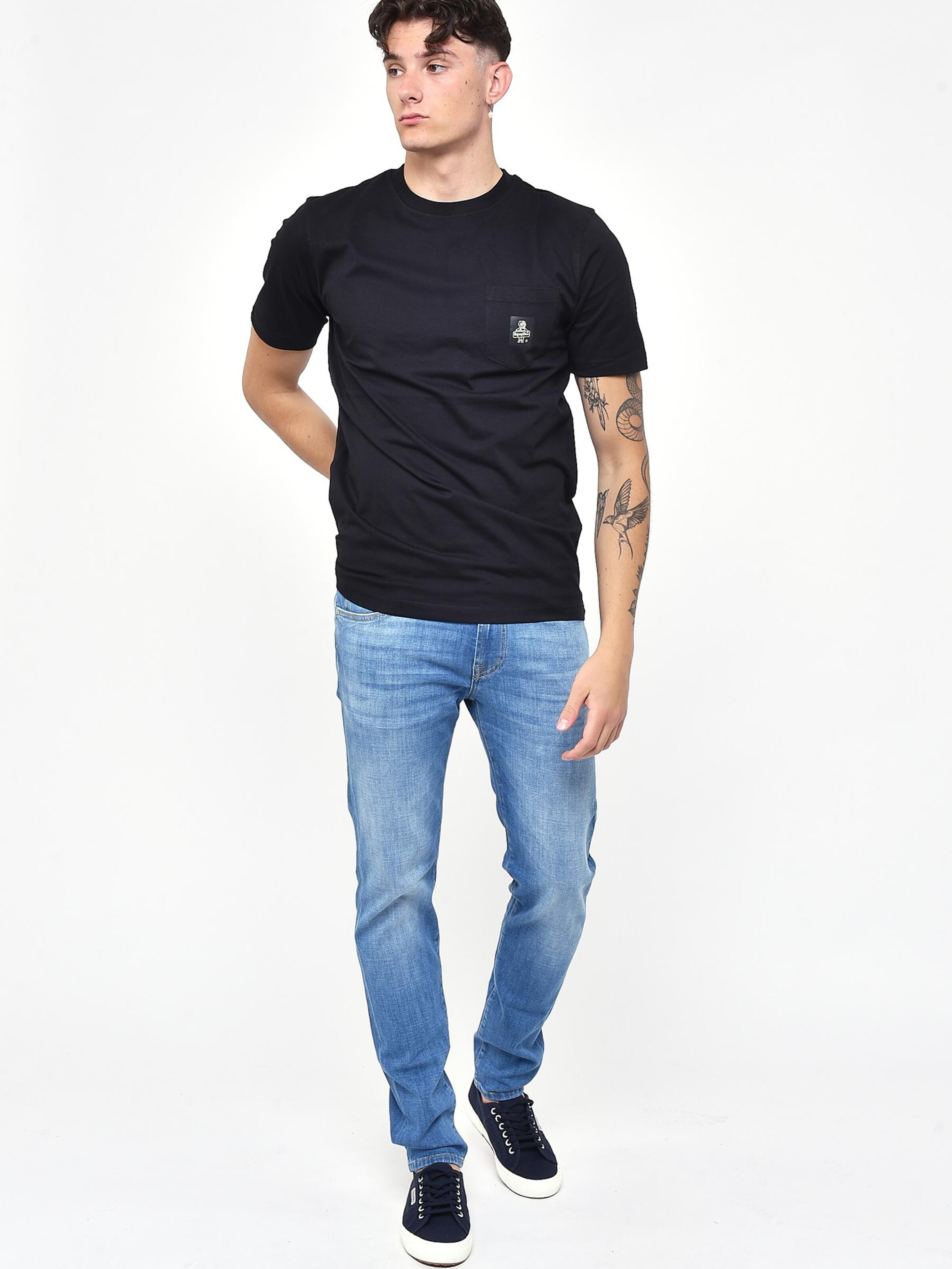 Refrigiwear - Camiseta 'Maglieria' en negro