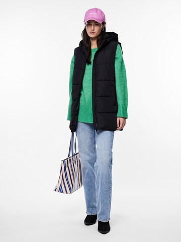 Gilet 'PCBee' PIECES en noir