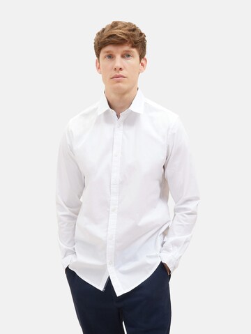 Coupe regular Chemise TOM TAILOR en blanc