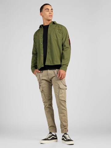 Veste mi-saison 'Air Force EMB' ALPHA INDUSTRIES en vert