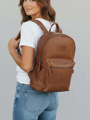 LANDLEDER Backpack in Brown: front