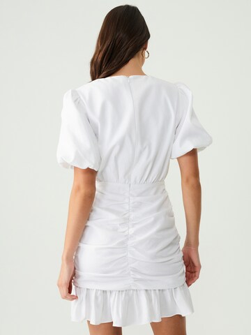 Sável Dress 'ADISON ' in White: back