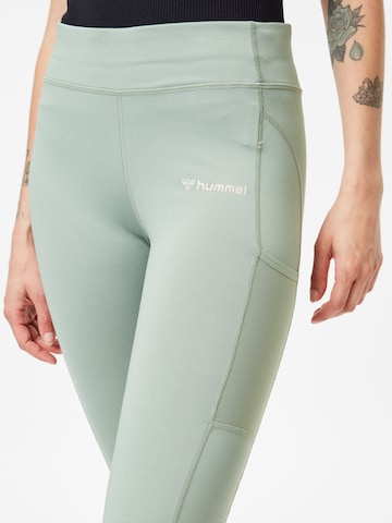 Hummel Skinny Sporthose 'Chipo' in Grün