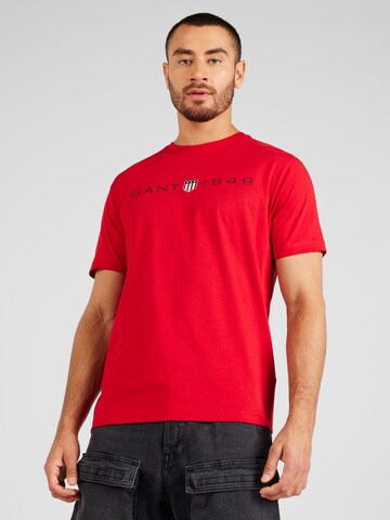 T-Shirt GANT en rouge : devant