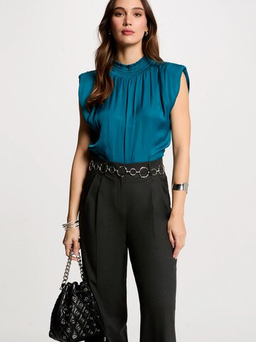 Morgan Blouse in Blue: front