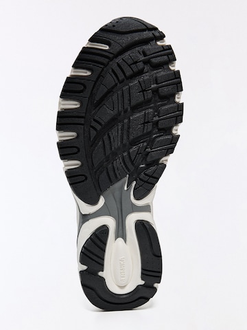 Bershka Trampki niskie w kolorze szary