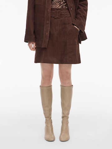 ROUGE EDIT Nederdel i brun: forside