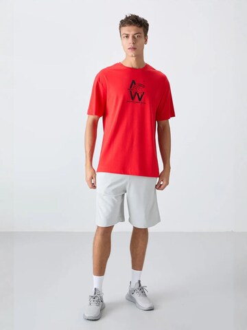 Tommy Life - Camisa em vermelho
