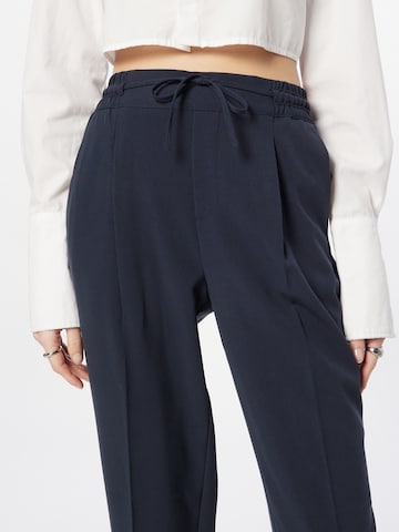 regular Pantaloni con pieghe 'LIZY' di Freequent in blu