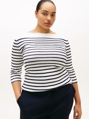 Maglietta 'CODY' di Tommy Hilfiger Curve in bianco: frontale