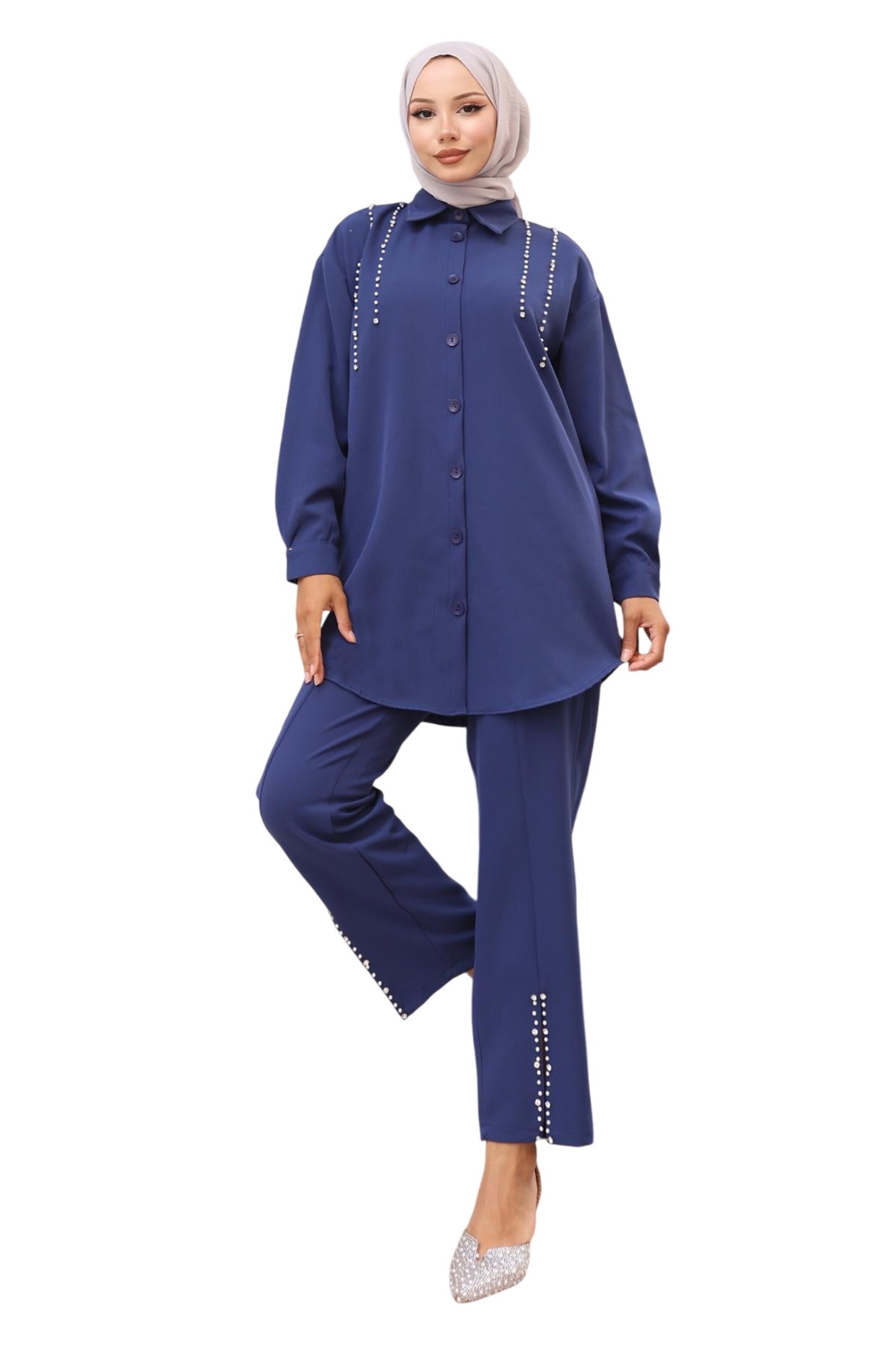 MODAMIHRAM Hosenanzug in Blau: Vorderseite