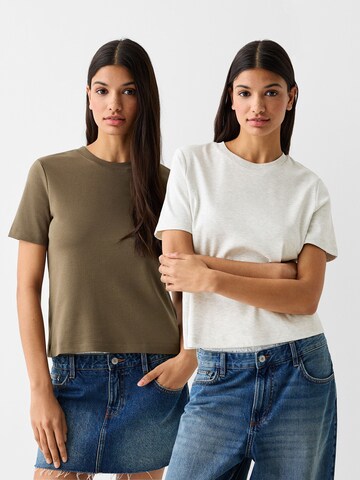 T-shirt Bershka en vert : devant