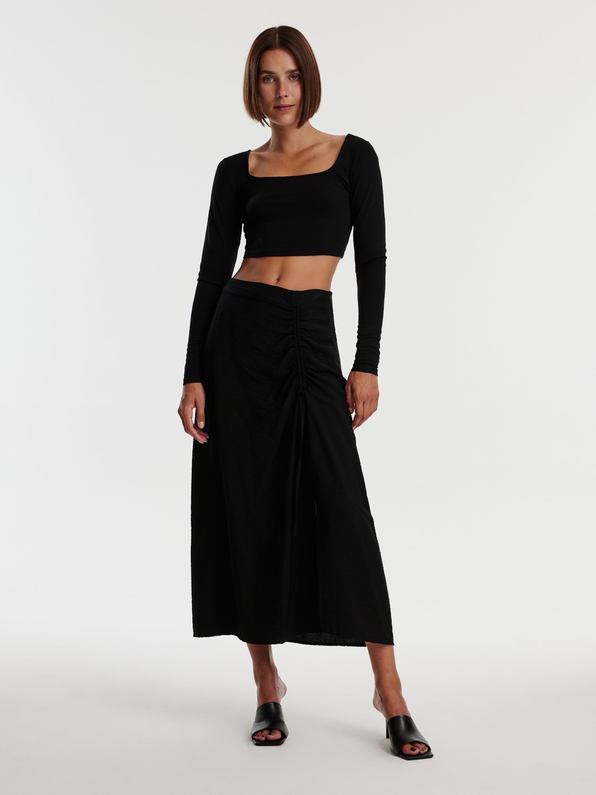EDITED Produits T-shirt 'Nane' noir