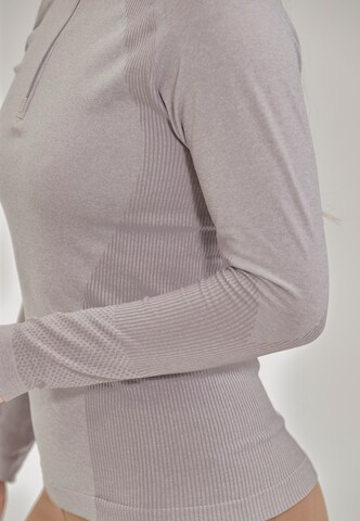 ENDURANCE Функционална тениска 'HALEN' в сиво
