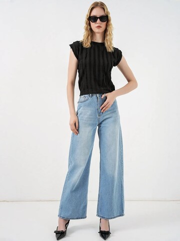 Bigdart Blouse in Black