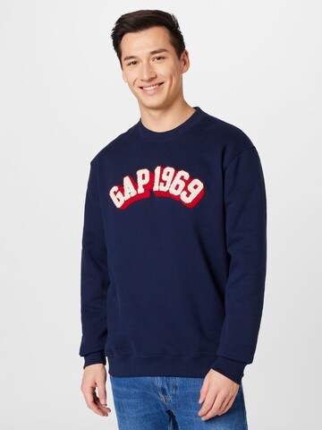 GAP Sweatshirt in Blue: front