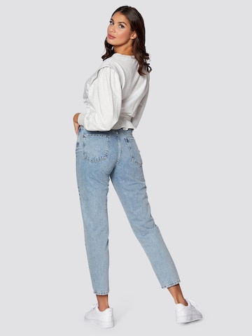 Gina Tricot Tapered Jeans 'Dagny' i blå