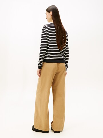 Tommy Jeans Pullover 'Essential' in Schwarz