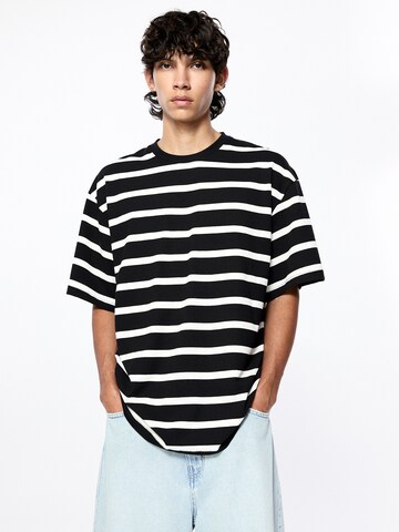 Pull&Bear T-Shirt in Schwarz: Vorderseite