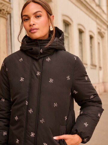 love & roses Wintermantel in Bruin