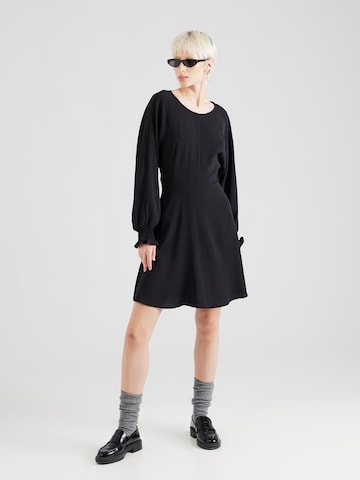 Robe 'ALVA BRIT' VERO MODA en noir : devant