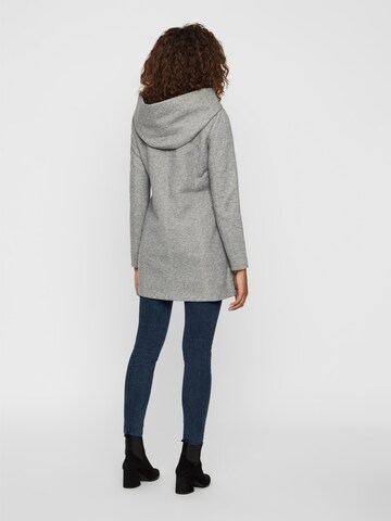 VERO MODA Between-Seasons Coat 'Done' in Grey