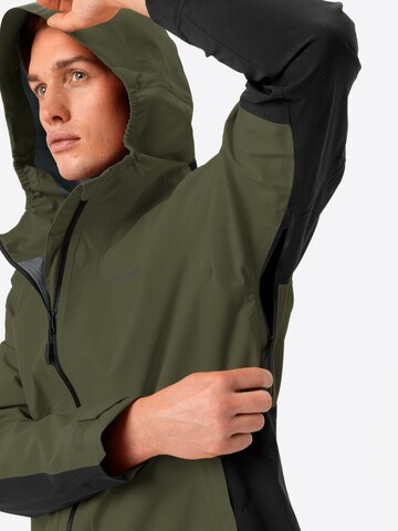 VAUDE Outdoor jacket 'M Moab Pro Rain J' in Green
