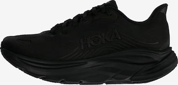 HOKA - Sapatilha de corrida 'Clifton 11' em preto: frente