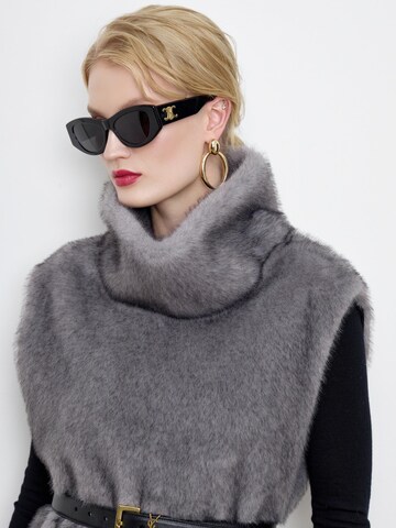 BASSIA Weste 'Faux-mink-fur gray dickey'‌‌‌‌‌‌‌‌‌ in Grau