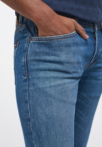 MUSTANG Regular Jeans in Blau