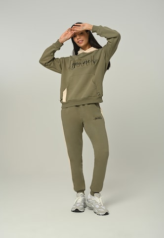 Tom Barron Sweatsuit in Green: front