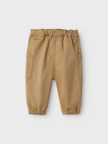 NAME IT - Tapered Pantalón en marrón