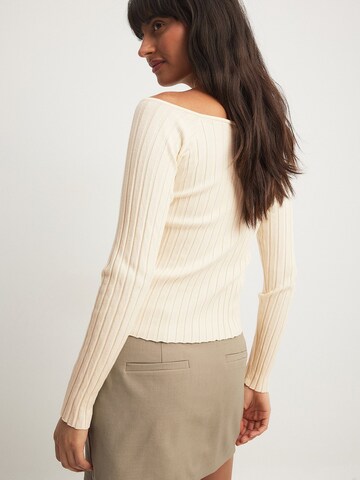 NA-KD Shirt in Beige