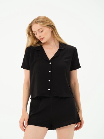 C&City Korte pyjama in Zwart