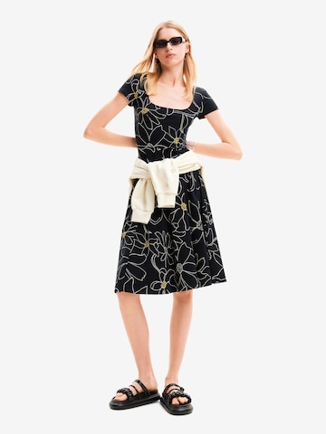 Rochie 'Arty' de la Desigual pe negru