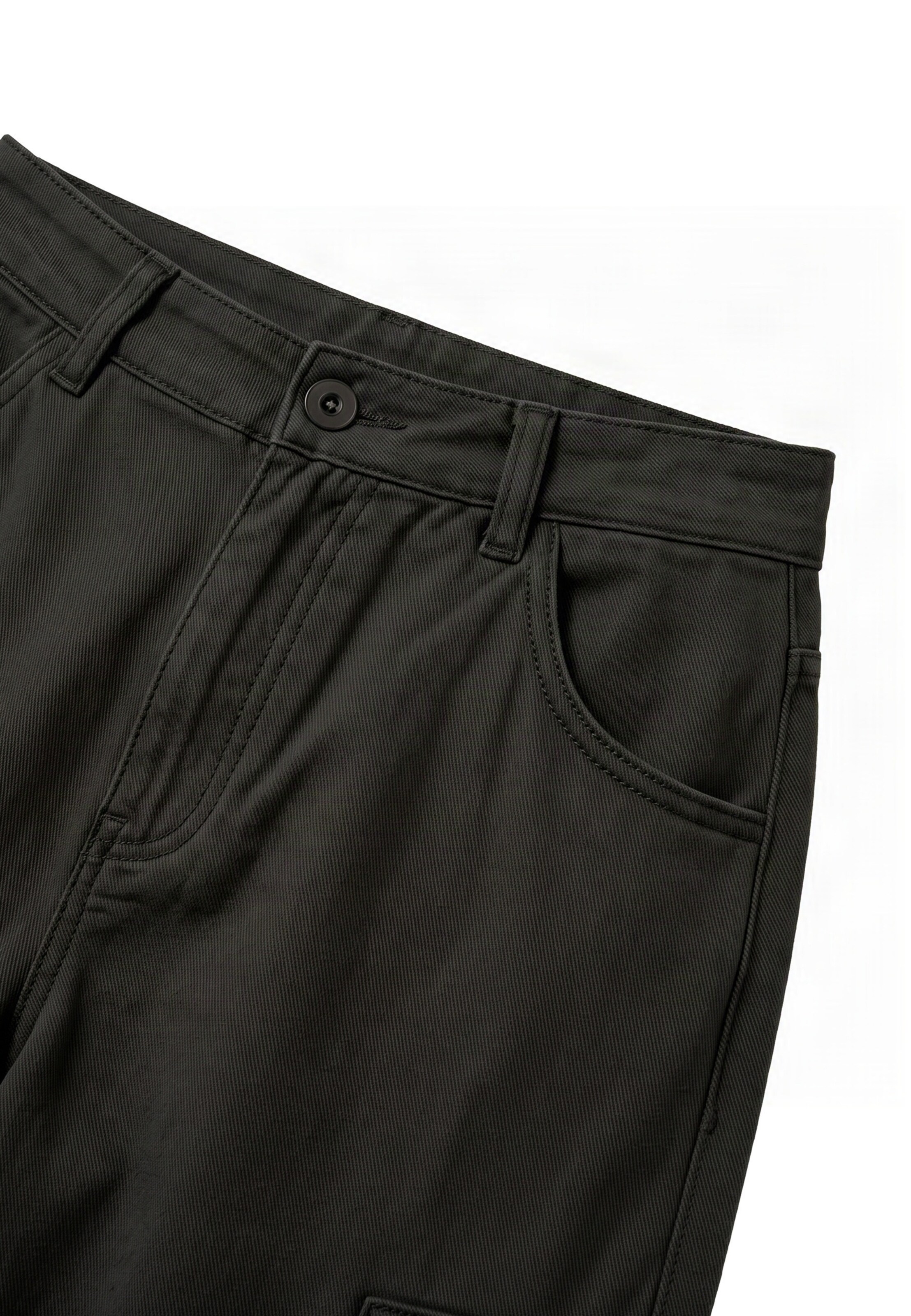 Urban Classics Tapered Cargo trousers in Black: front