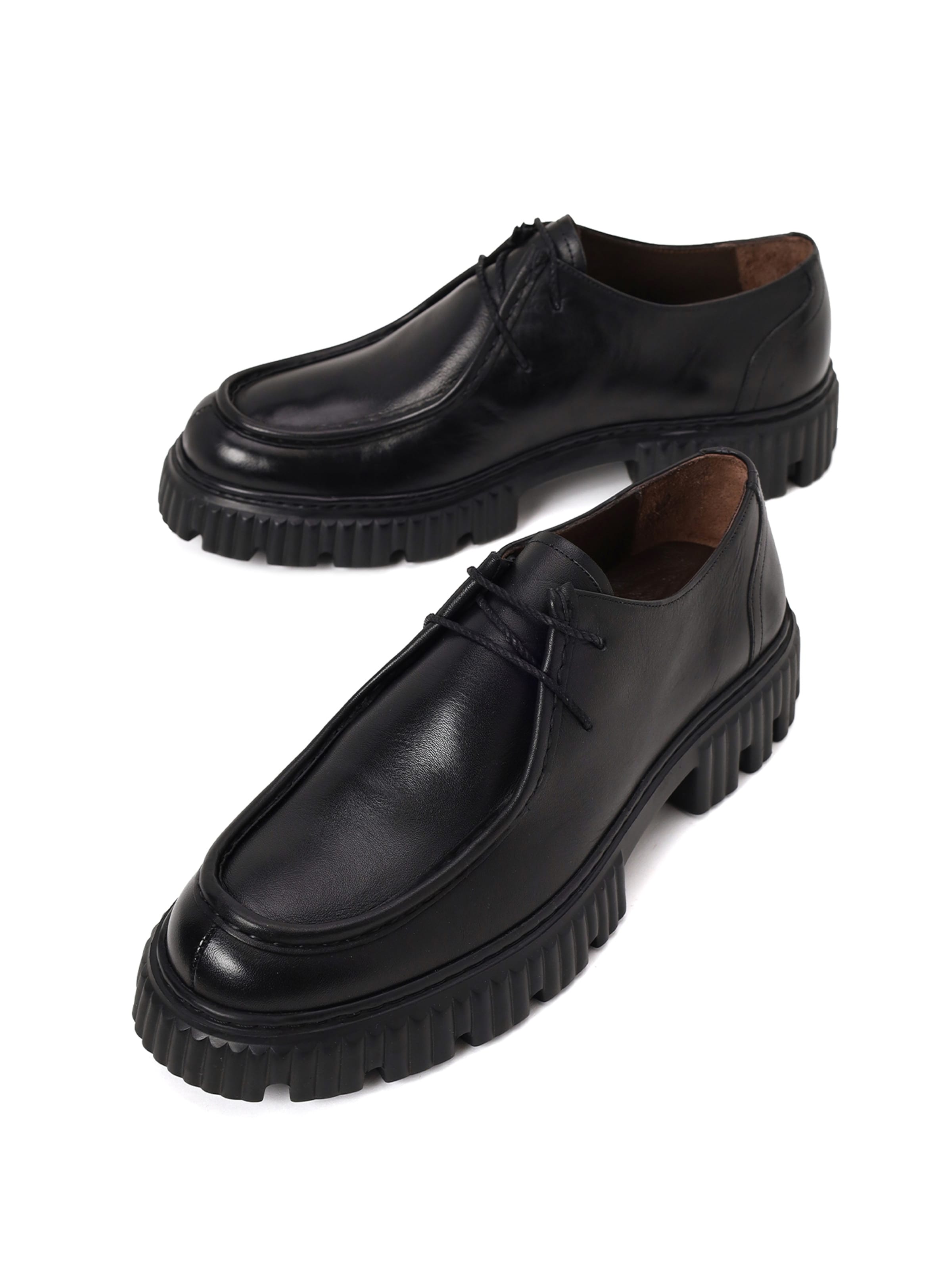 Derimod Schnürschuh in Schwarz