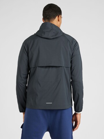 NIKE Sportjacke 'Windrunner' in Schwarz