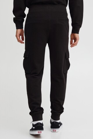 11 Project - Tapered Pantalón 'Dominic' en negro