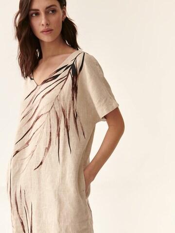 TATUUM - Vestido 'OWERTI' en beige