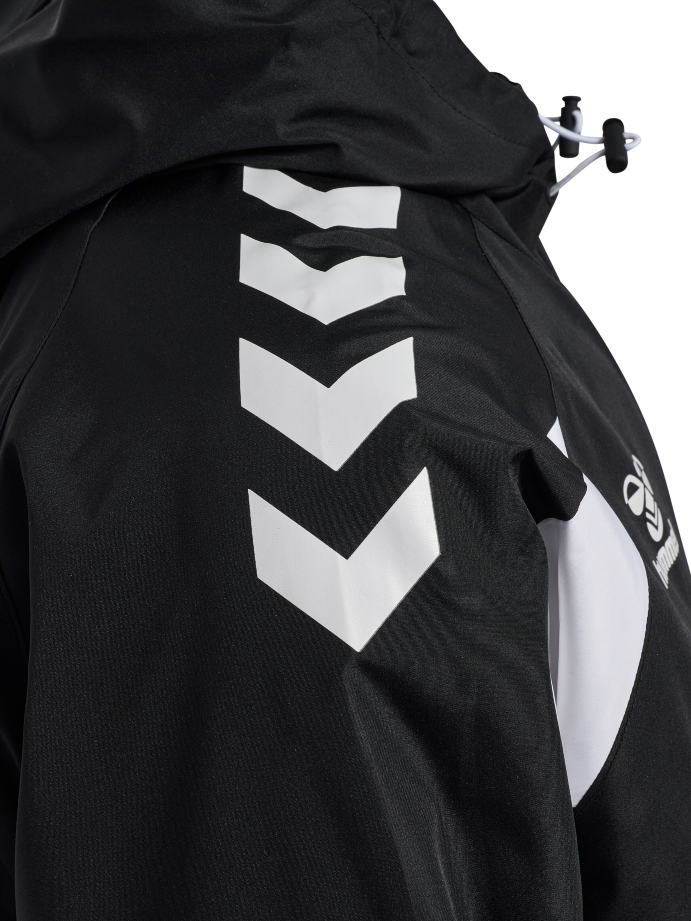 Hummel Jacke in Schwarz