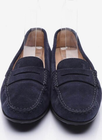 Tod's Flats & Loafers in 38 in Blue