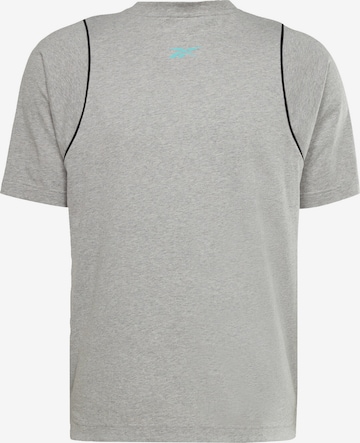 ReebokTehnička sportska majica - siva boja: prednji dio