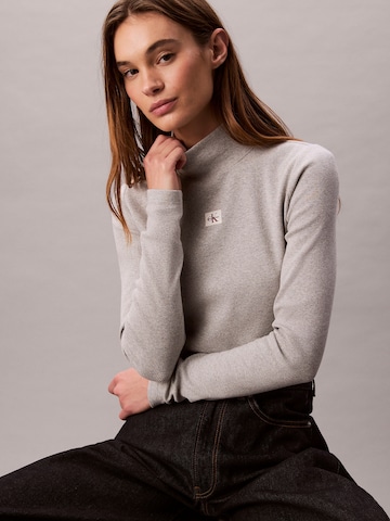 T-shirt Calvin Klein Jeans en gris
