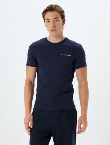 Koton Shirt in Blauw: voorkant